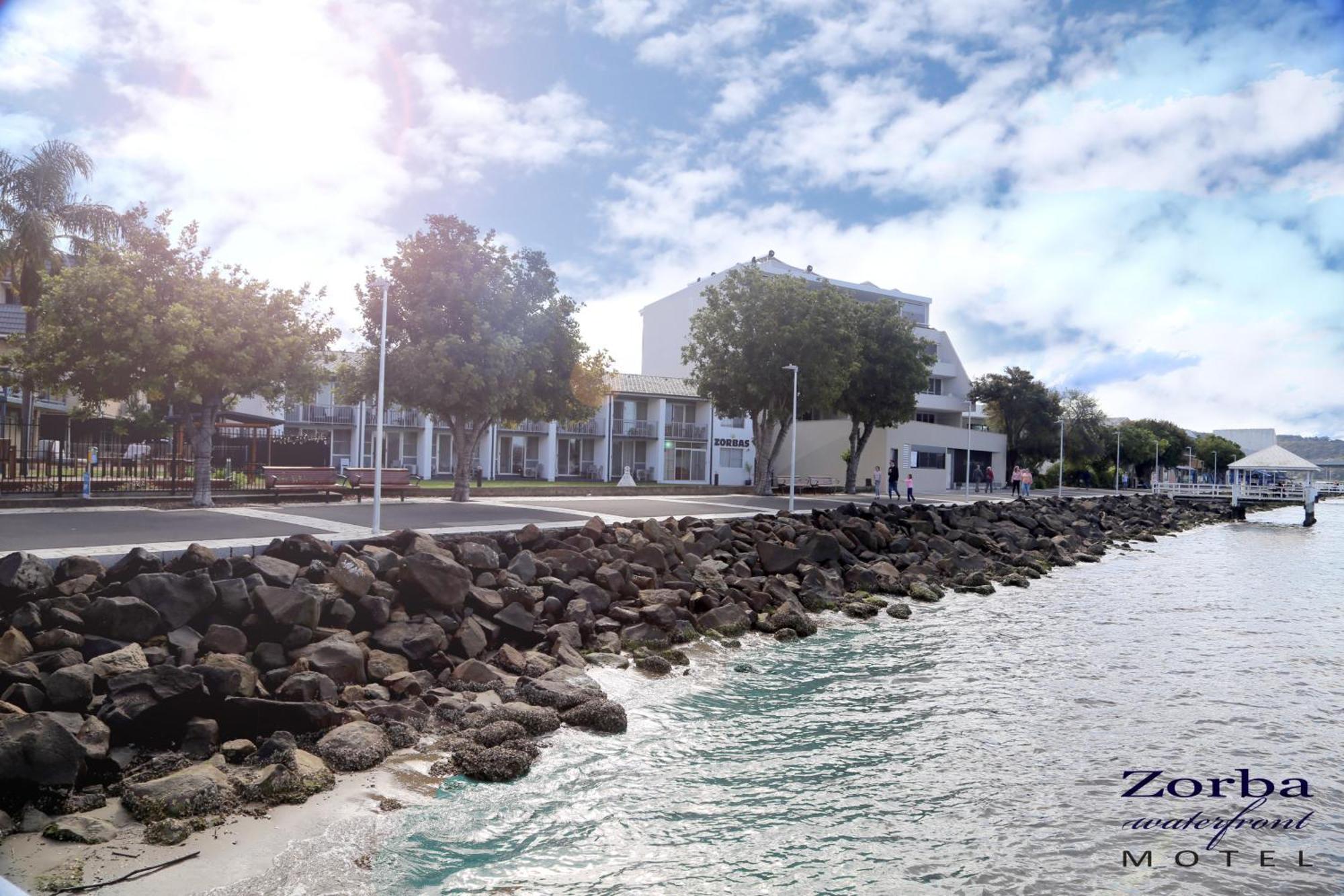 בייטמנס ביי Zorba Waterfront Motel מראה חיצוני תמונה