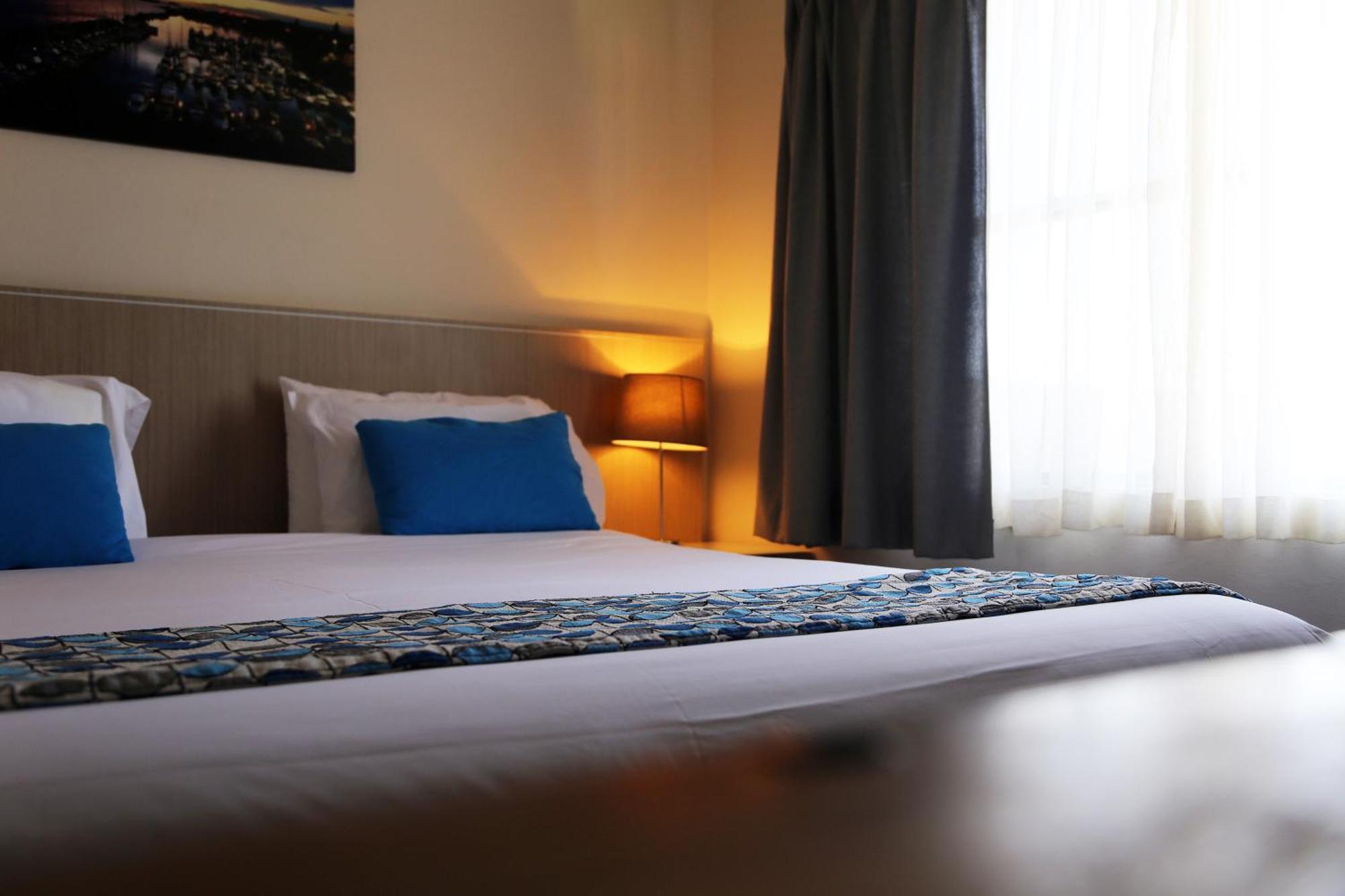 בייטמנס ביי Zorba Waterfront Motel מראה חיצוני תמונה